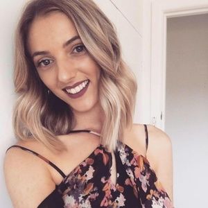 Meet your Posher, Brit